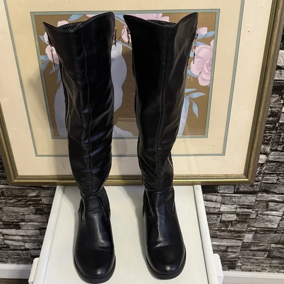Black Knee-High Women's Boots features zipper on side and gold around the heels - Picture 2 of 11